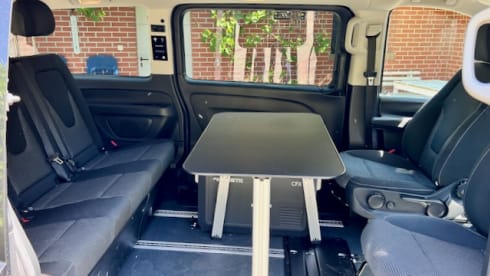 Flotter Fiver – Allrad Campingbus mit viel PS