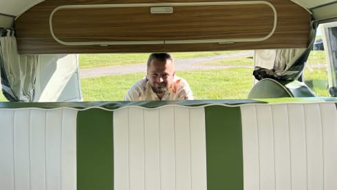 Olive – 'Olive' VW T2 Westfalia 1973 Campervan