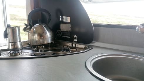 4 berth fixed bed motorhome