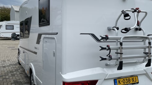 D-way to Travel – 4p Adria Mobil semi-integrated from 2020
