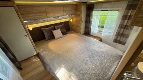 Adria – Luxury Adria Matrix 670 SBC Platinum Camper 