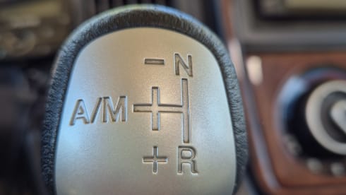 Lexi – Very nice and luxurious complete large camper