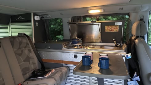 4p Mercedes-Benz campervan from 2005