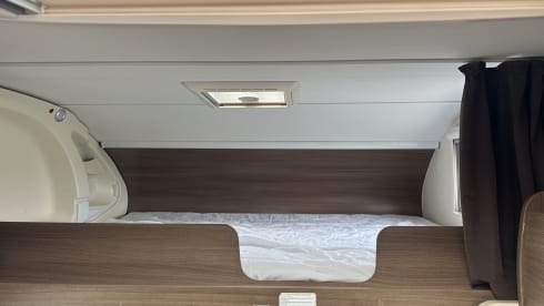 Large 6 berth modern motorhome