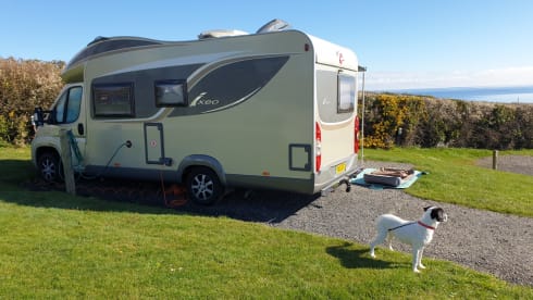 Gertie – Luxury 4 berth Burstner, fixed bed, heating, satellite TV