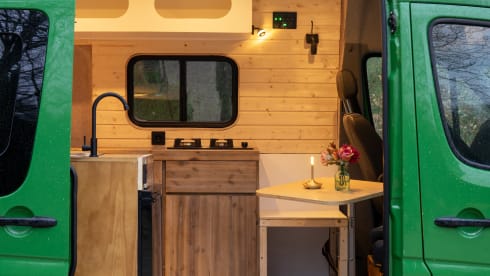 Kermit – Zweisitziger Volkswagen-Bus aus dem Jahr 2013