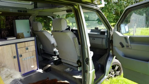 4p Volkswagen bus uit 1993