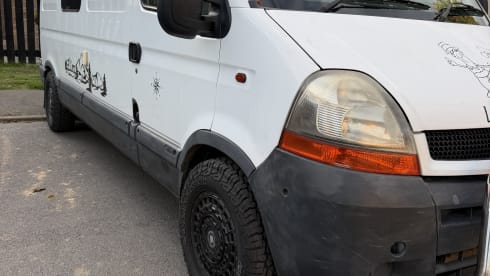 Living the dream  – 3 berth Renault campervan from 2006