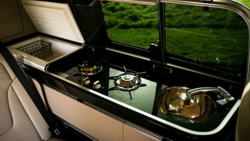 4p Mercedes-Benz bus from 2015