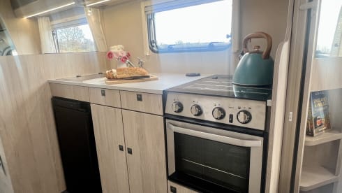 Expedition C71 – 4 berth, 4 belt (2025)