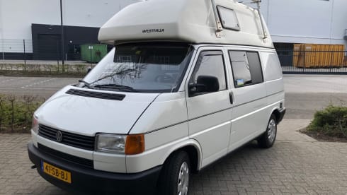 Road trip - VW T4 California with fixed sleeping roof