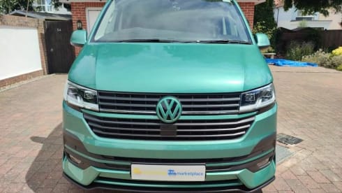 Larnee – 4 berth Volkswagen campervan from 2021