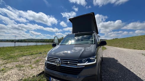 Luci – Modern VW T6.1 California Beach