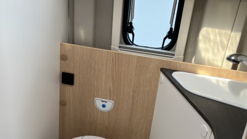 2p Sunlight bus uit 2026