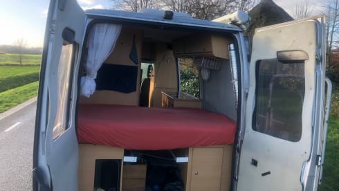 3p Peugeot bus from 2002