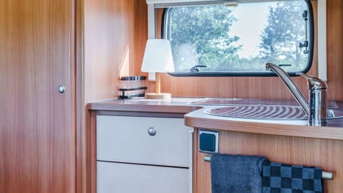 De bergveroveraar – 4p Challenger semi-integrated from 2009