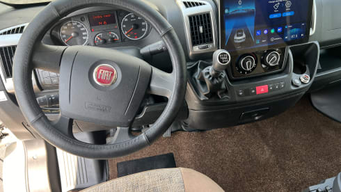5p Fiat semi-integrated uit 2013
