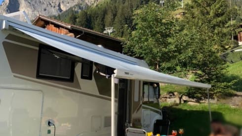 New luxury Integral mobile home Mclouis carat