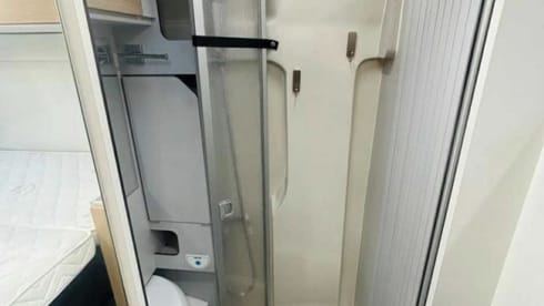 Jean-Pierre – Explore Europe in Comfort: Your Fiat Font Vendôme Adventure Awaits. 