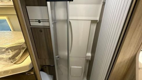 Yvonneke – Fiat: Off Grid-Nespresso-BIP&GO-Bicycle rack-Large refrigerator-LPG tank