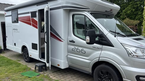 Roller Team Kronos 266 Spring Edition – 5p Roller Team semi-integrated uit 2026