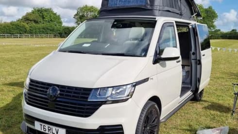 Penny – Luxury High Specification Family VW T6.1 4 Berth Campervan