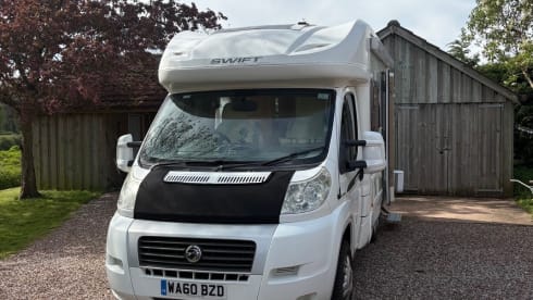 2 berth Swift semi-integrated from 2010
