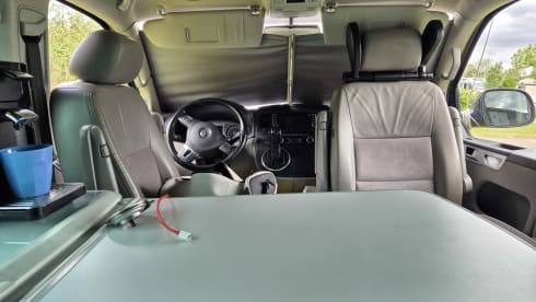 Beautiful 4p Volkswagen T5 California from 2012