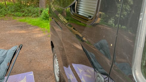 Dolores – Unique and complete single-person camper Dolores. Small van, big adventure.