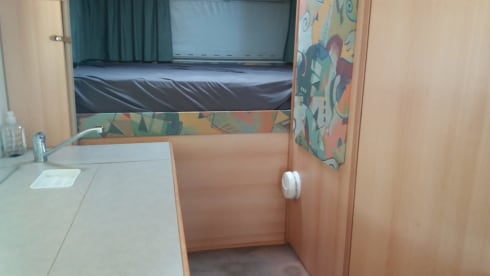 reliable 6-person camper from the A brand knaus with air conditioning