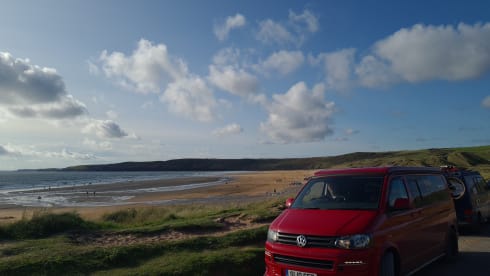Red Dragon – 4 berth Volkswagen campervan from 2014