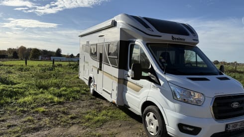 5p Benimar semi-integrated uit 2025