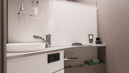 I7400 QBC - Etrusco A-Class 2024 4 berth 4 seatbelts Auto 5G WiFi 