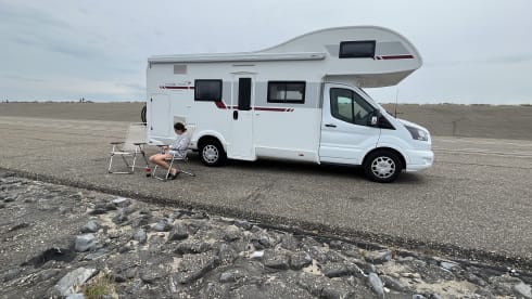 Wolly – 5p Ford alcove from 2019