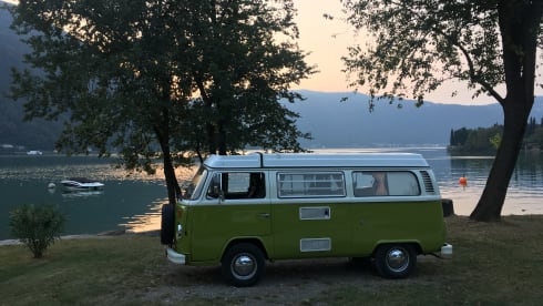 Retro VW T2B Camper droombus - technically top!