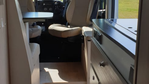 Very rare - Perfect getaway van - No bed set up required