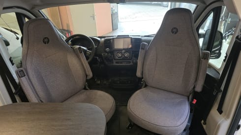 The Fox new overlander  – 2p Sunlight bus from 2025