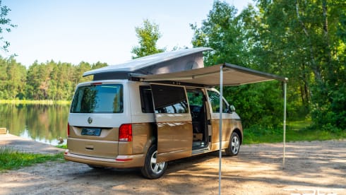 4p Volkswagen campervan from 2022