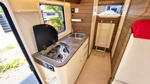 DISCOVER EUROPE IN COMFORT – VOLLAUSSTATTUNG | UNBEGRENZTE KILOMETERZAHL | 6 SCHLAFZIMMER | RIMOR SEAL 5 GOLD