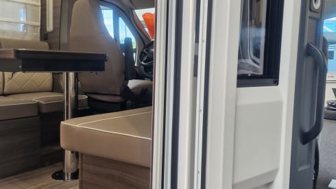 Mc louis – 4p McLouis semi-integrated uit 2025