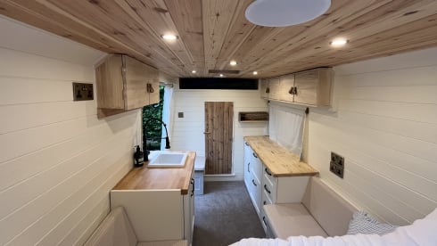 Camper Peugeot a 2 posti letto dal 2026