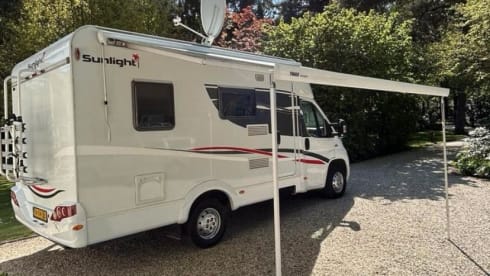 Mooie Sunlight T58 – 2p Sunlight semi-integrated uit 2016