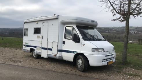 Neat 4 person camper
