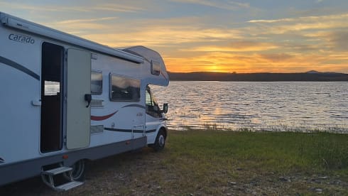 Very spacious family motorhome, 6 seats with belts