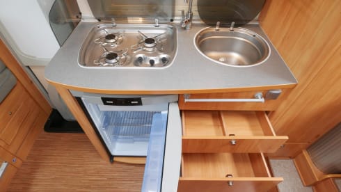 Experience our 5-person Adria Carol travel buddy from 2010