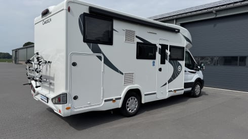 Chausson teilintegriertes Wohnmobil für 5 Personen