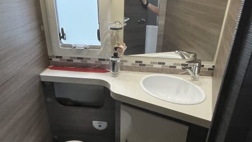 Mc Louis Carat – McLouis Carat 5pers. Semi-integrated from 2020