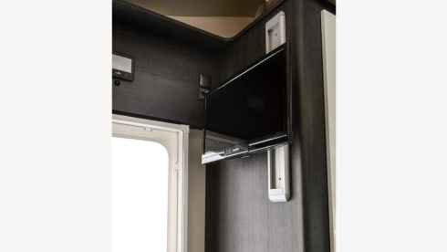 Panda – New 6 berth Roller Team 675 Auto 2024  including full insurance 