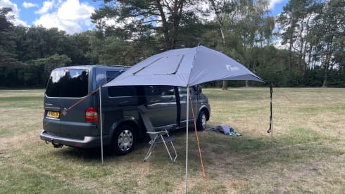 2 pers. Gezellige Camper met nieuw interieur !! – WINTER RATE, from 4 weeks rental, € 50.00 per day!   