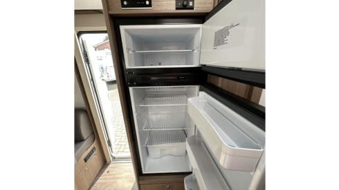 costacamper – 5p Fiat semi-integrated uit 2018